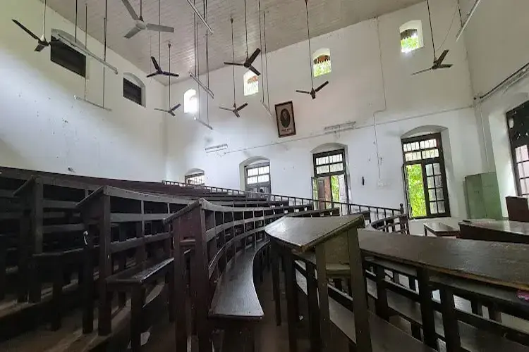 Maharaja's College, Ernakulam