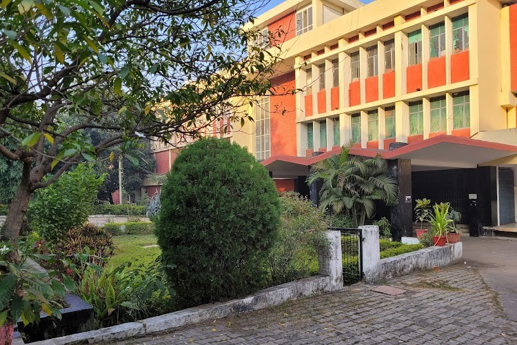 Maharani Laxmi Bai Medical College, Jhansi