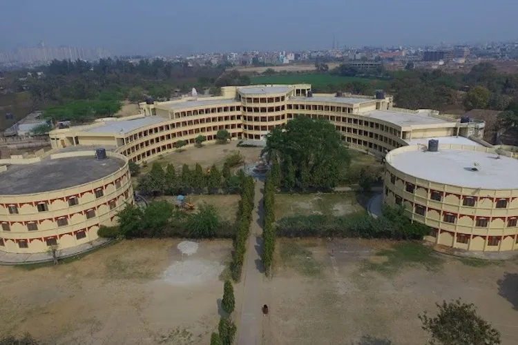 Maharishi University, Noida