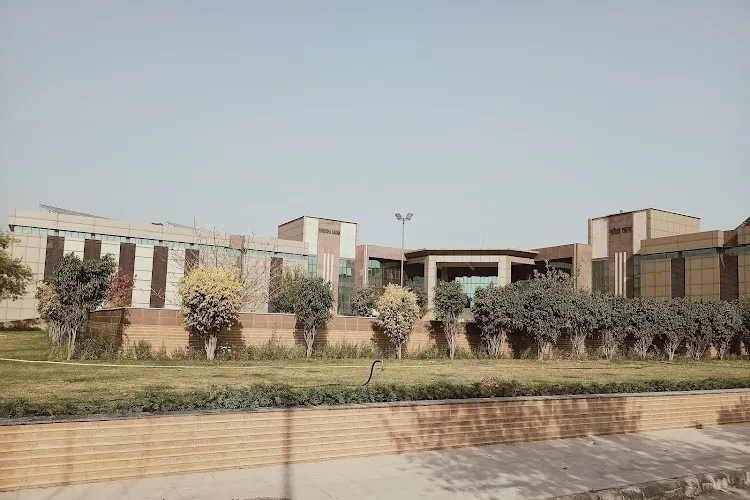Maharshi Dayanand University, Rohtak