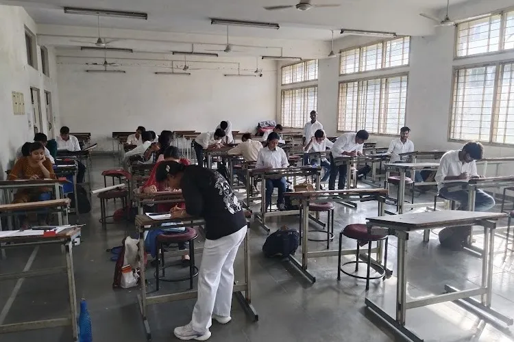 Mahatma Gandhi Mission College of Engineering & Technology, Noida