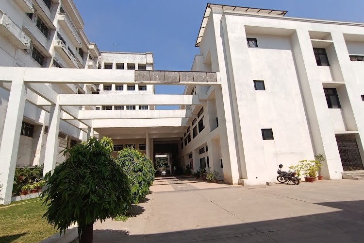 Mahatma Gandhi Mission's College of Engineering and Technology, Navi Mumbai