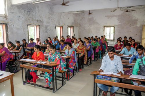 Mahavir Nursing Institute, Bayad