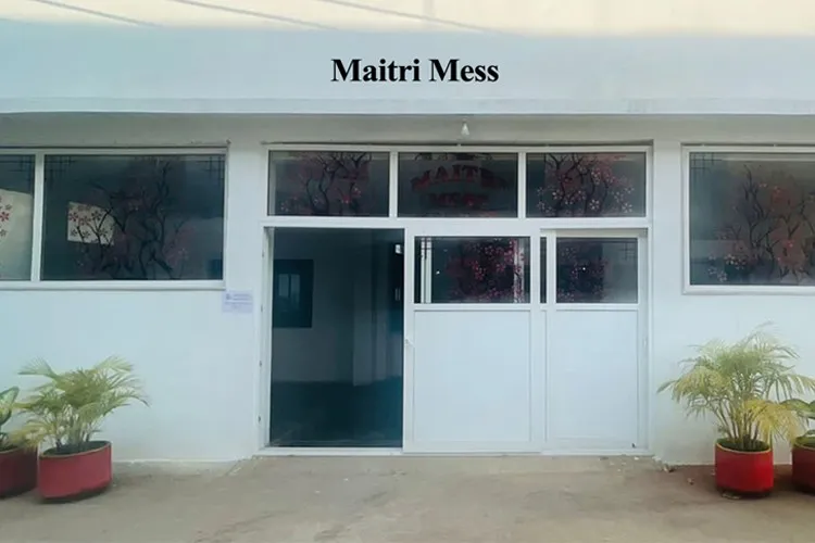 Maitri College of Dentistry and Research Centre, Durg