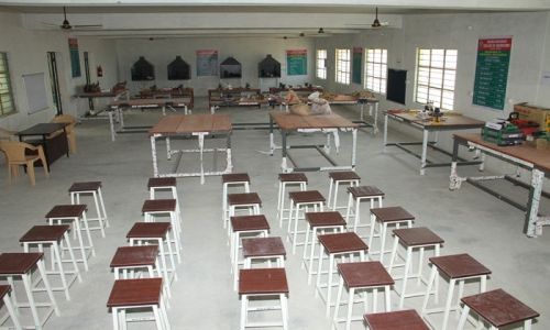 Mangayarkarasi College of Engineering, Madurai
