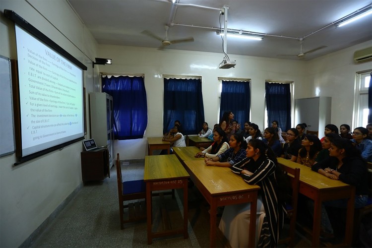 Maniben Nanavati Women's College, Mumbai