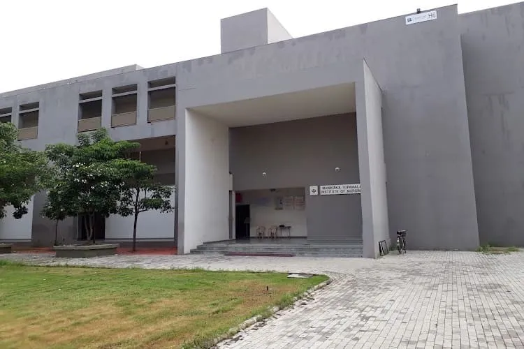 Manikaka Topawala Institute of Nursing, Anand