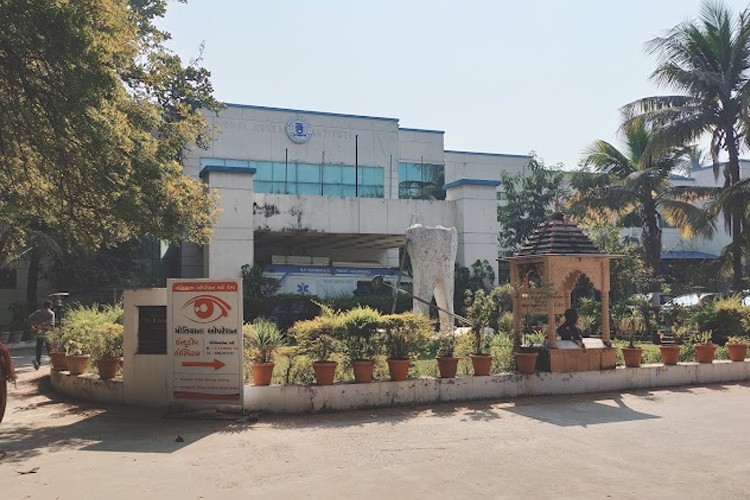 Manubhai Patel Dental College and Charitable Dental Hospital, Vadodara