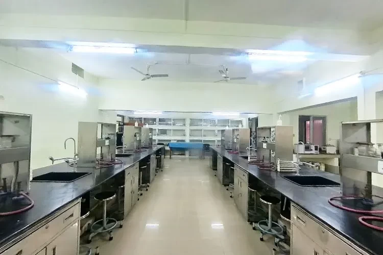 Mata Gujri Memorial Medical College & Lions Seva Kendra Hospital, Kishanganj