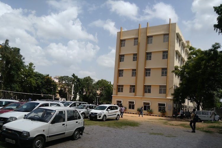 Matrusri Engineering College, Hyderabad