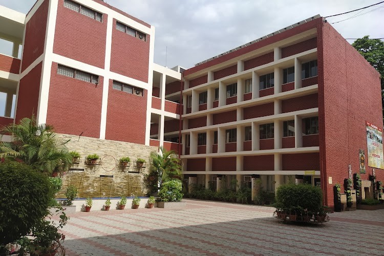 Mehr Chand Mahajan Dayanand Anglo Vedic College for Women, Chandigarh