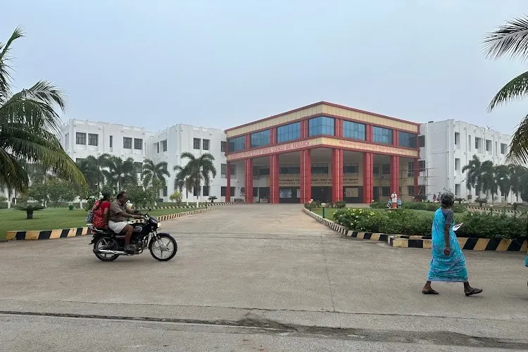 Melmaruvathur Adhiparasakthi Institute of Medical Sciences and Research, Kanchipuram