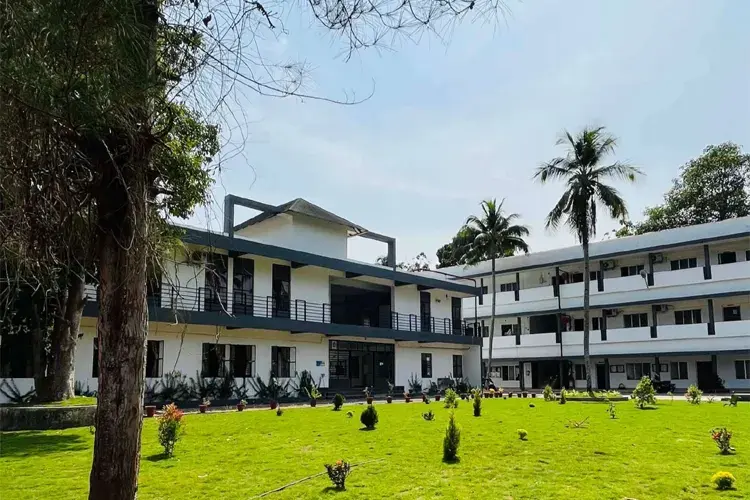 Member Sree Narayana Pillai Institute of Management and Technology, Kollam