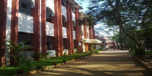 M.E.S. Asmabi College, Kodungallur