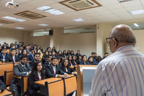 MET Institute of International Studies, Mumbai