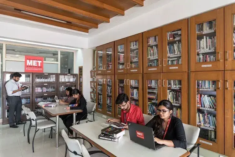 MET Institute of International Studies, Mumbai
