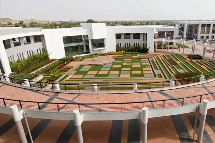 MET Institute of International Studies, Mumbai