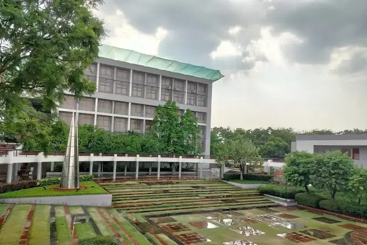 MET's Institute of Pharmacy, Nashik