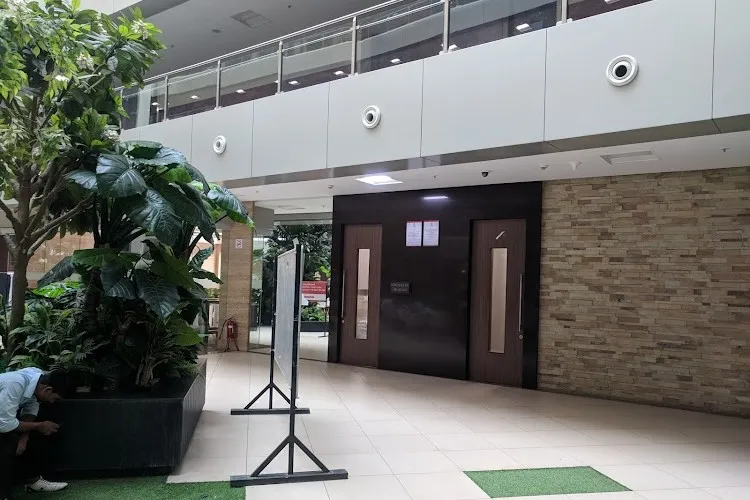 Mithibai College of Arts, Mumbai