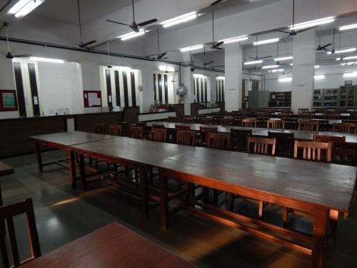M.L. Dahanukar College of Commerce, Mumbai