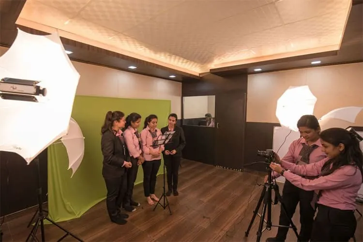 Modern Girls College of Professional Studies, Lucknow