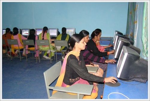 Mohini BManwani Girls Degree College, Kanpur