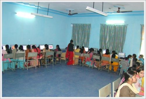 Mohini BManwani Girls Degree College, Kanpur