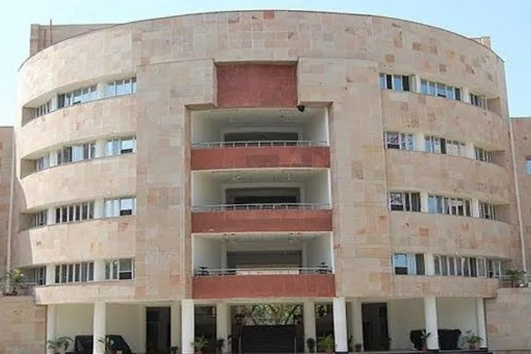 Moti Lal Nehru Medical College, Prayagraj