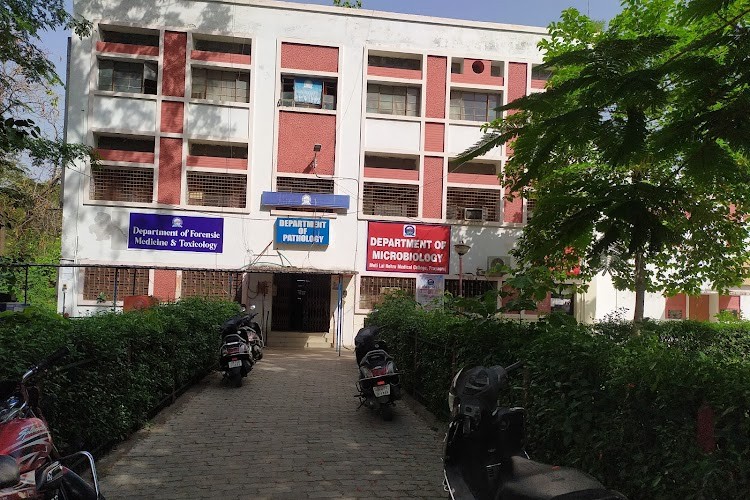 Moti Lal Nehru Medical College, Prayagraj