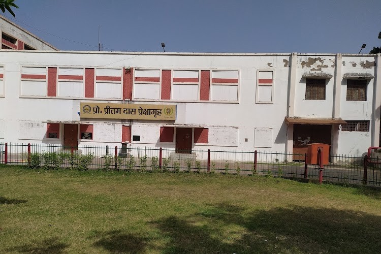 Moti Lal Nehru Medical College, Prayagraj