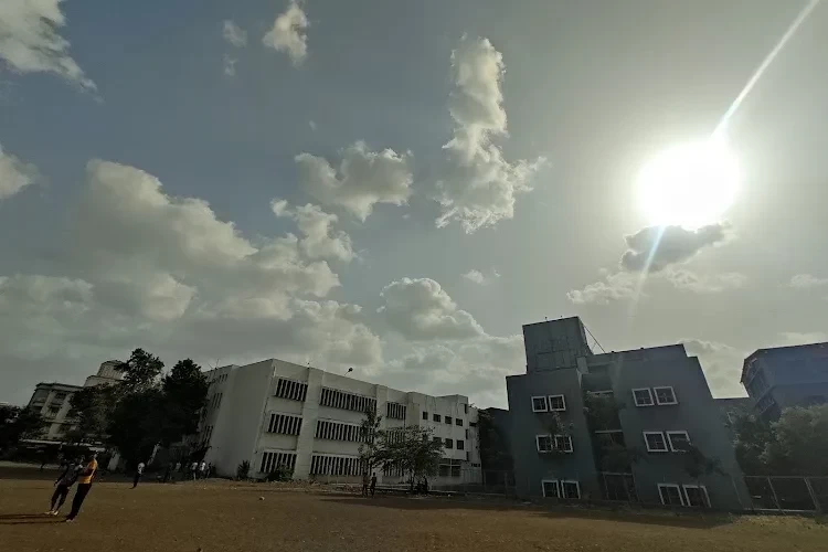 MU College of Commerce, Pune