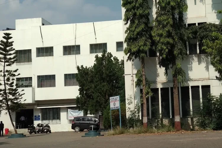 MU College of Commerce, Pune