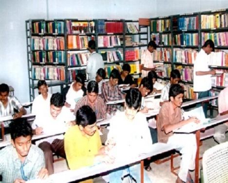 Nandamuri Basava Tarakam and Nallapti Venkateswarlu Chowdary College, Narasaraopet