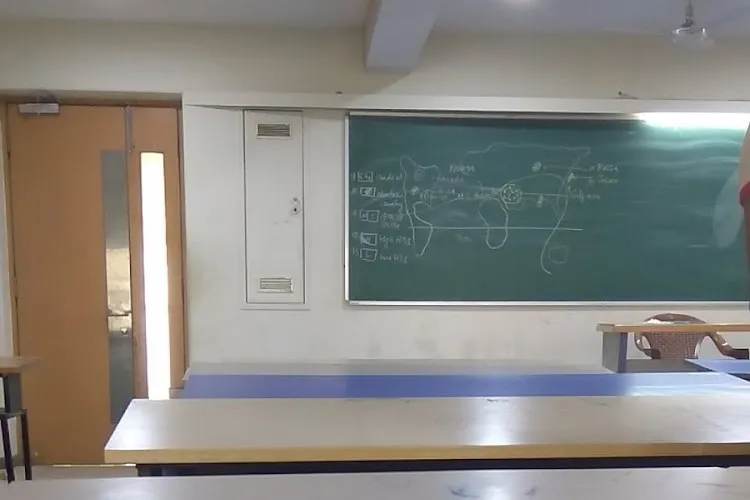 Narsee Monjee College of Commerce and Economics, Mumbai