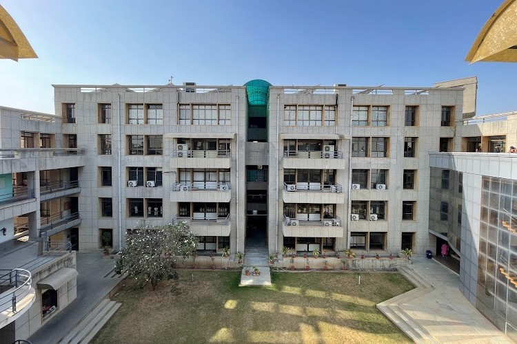 National Institute of Fashion Technology, Gandhinagar