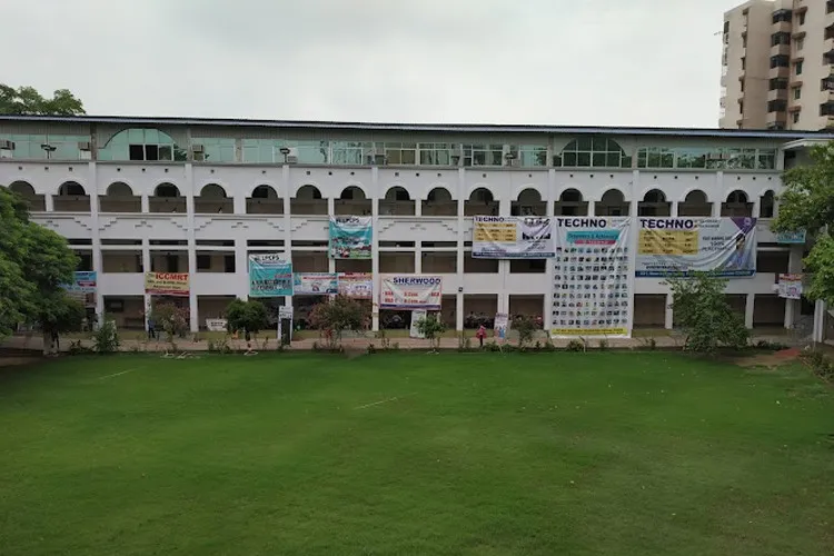 National PG College, Lucknow