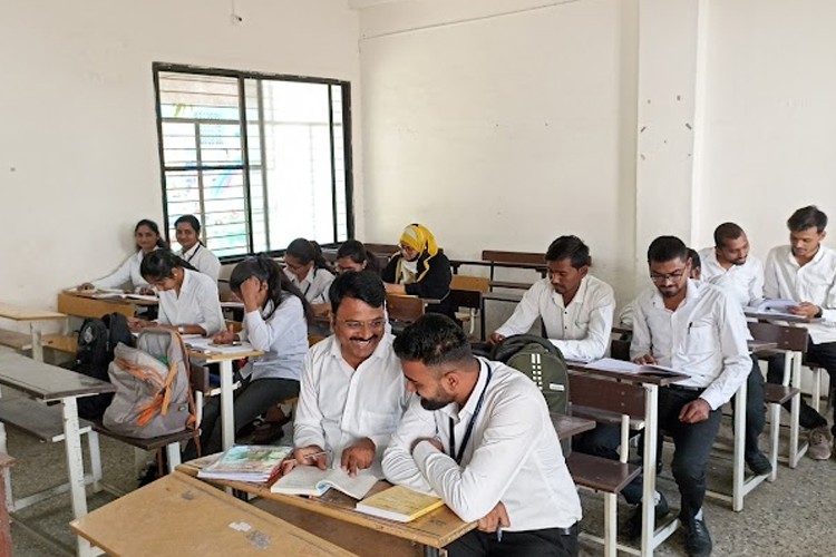 Navjeevan Law College, Nashik