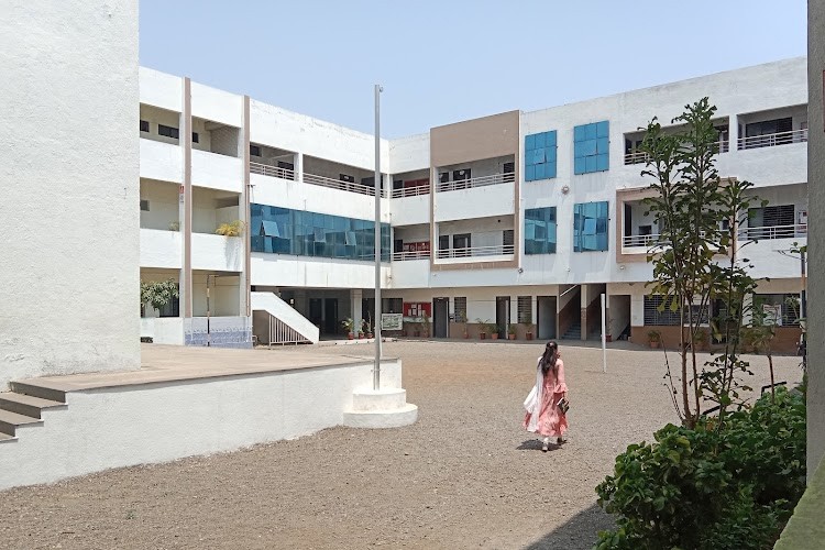 Navjeevan Law College, Nashik