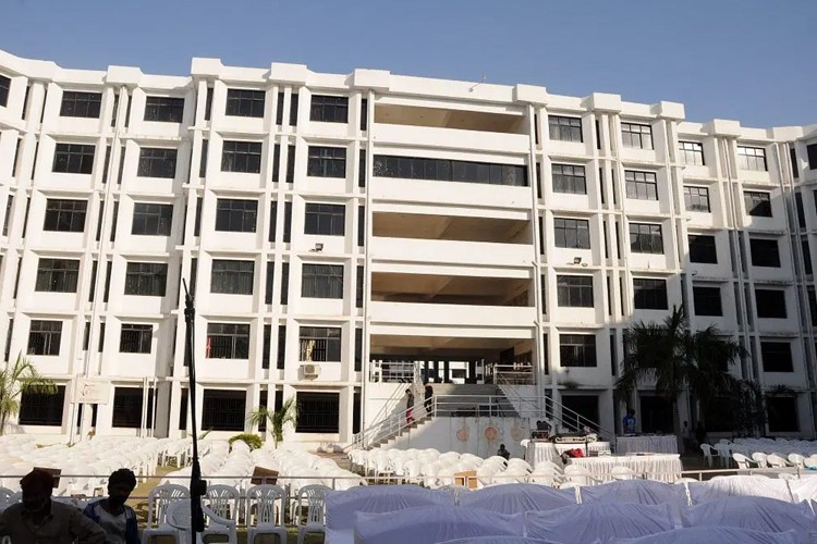 New LJ College of Commerce, Ahmedabad