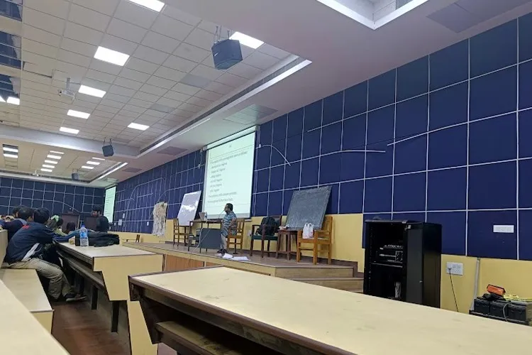 Nil Ratan Sircar Medical College & Hospital, Kolkata