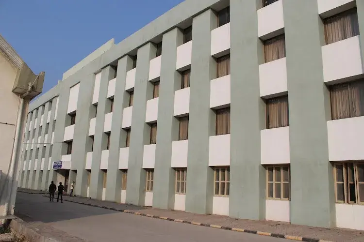 Noble Ayurved College and Research Institute, Junagadh