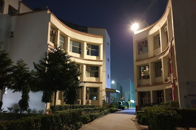 Noida Institute of Management Studies, Noida