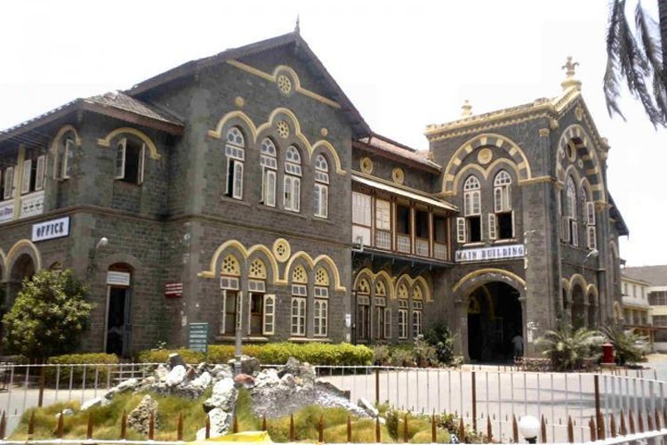 Nowrosjee Wadia College, Pune