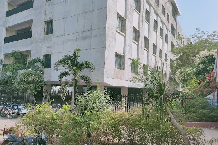 P.M.B. Gujarati Science College, Indore