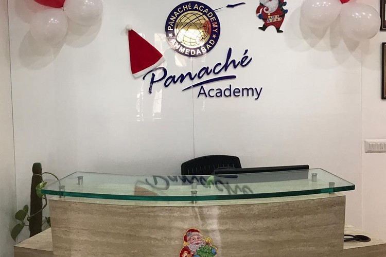 Panache Academy, Panji