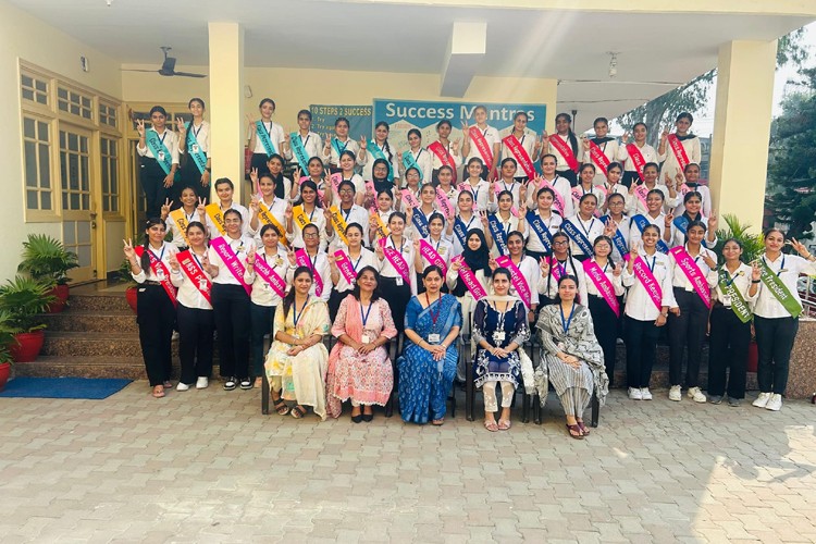 Pandit Mohan Lal SD College for Women, Gurdaspur