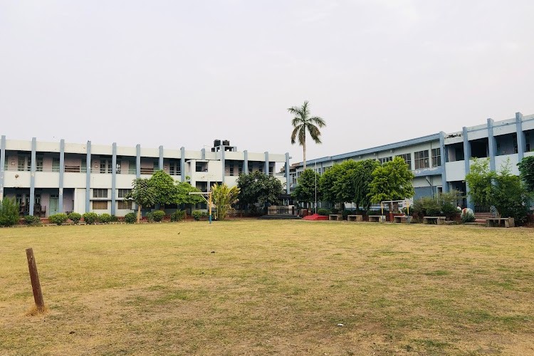 Pandit Prithi Nath College, Kanpur