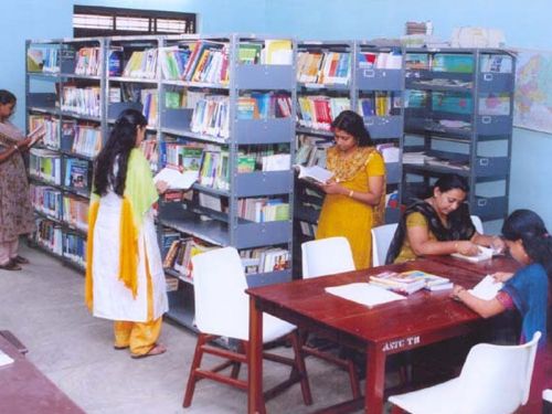 Patriarch Ignatius Zakka Training College Malecruz, Ernakulam