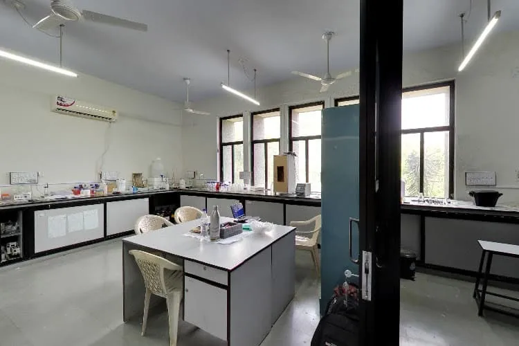 PD Patel Institute of Applied Sciences, Anand