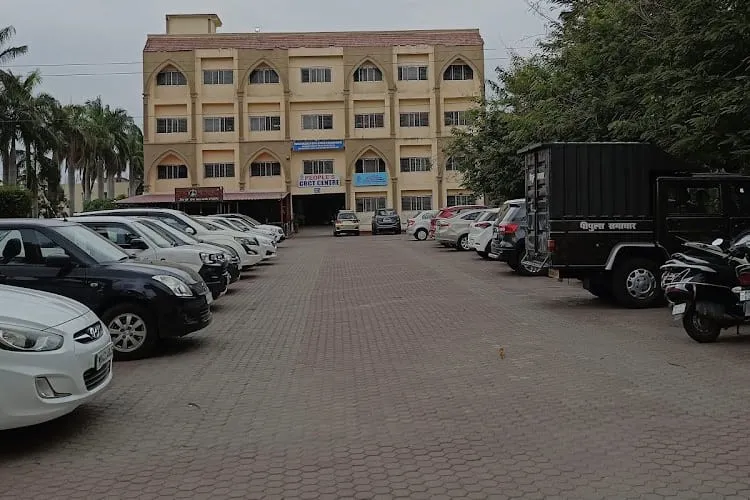 People's College of Dental Sciences & Research Center, Bhopal